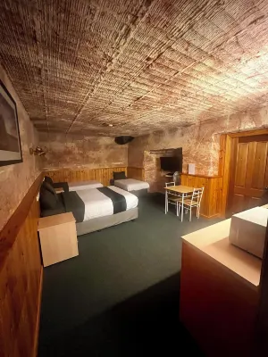 Comfort Inn Coober Pedy Experience Rooms Photos