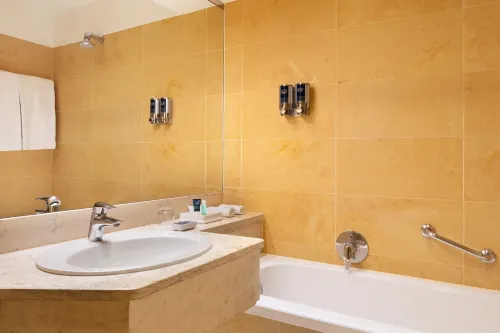 Four Points by Sheraton Padova Rooms Photos