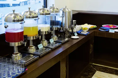 Song Loc Luxury Hotel Dining Photos