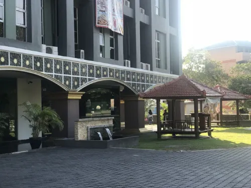 AB Inn Hotel Ngoại thất Photos
