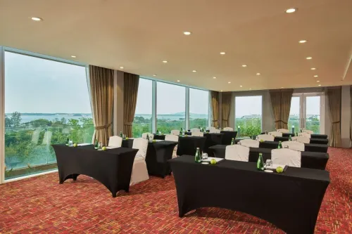 Village Hotel Changi by Far East Hospitality Espaces Affaires Photos