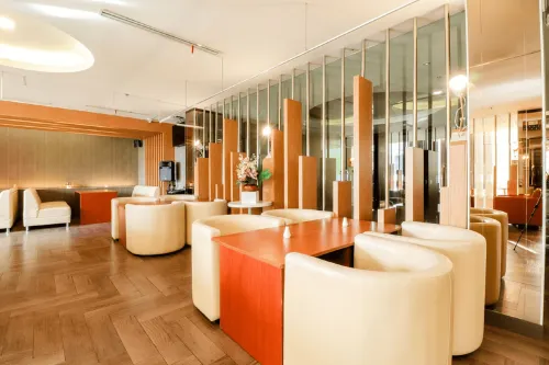 Empress Hotel Makassar City Center by Life Area Publik Photos