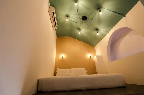 Hotel Calmo Chinatown Rooms Photos