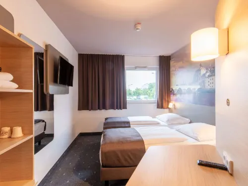B&B HOTEL Regensburg-City Camere Photos