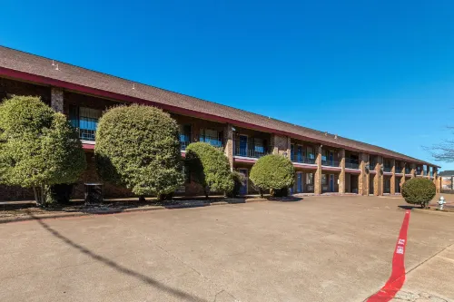 Motel 6 Arlington, TX - Uta Exterior Photos
