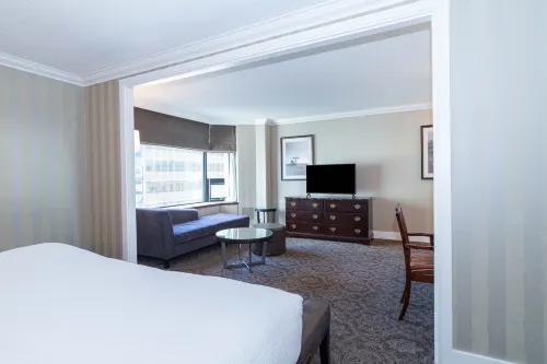 Sandman Signature Edmonton Downtown Hotel Photos