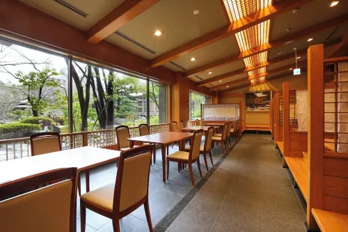 IMABARI KOKUSAI HOTEL Mahlzeiten Photos