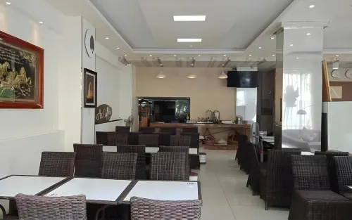 An Hotel Restauration Photos