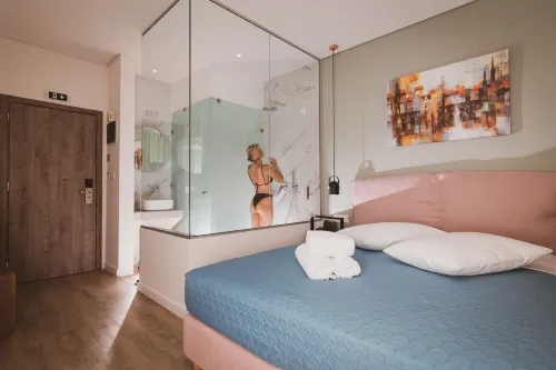 Dunlin Hotel Rooms Photos