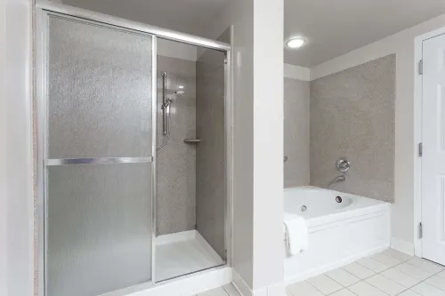 Wingate by Wyndham Chesapeake Rooms Photos