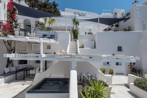 Porto Fira Suites Extérieur Photos