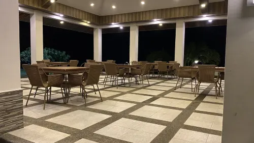 El Pueblo De Hermano by Cocotel Dining Photos