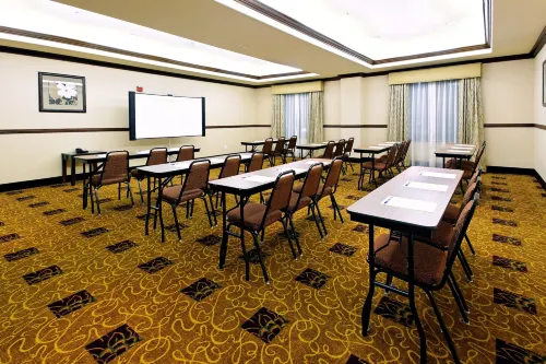 Holiday Inn Express & Suites Fresno Northwest-Herndon Espaces Affaires Photos