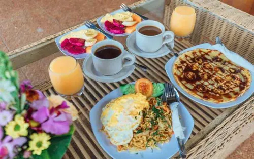 Pondok Kutuh Guest House Dining Photos