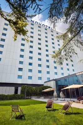 Novotel Krakow City West Exterior Photos