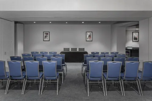 Doubletree by Hilton New York Times Square West Business Facilities Photos