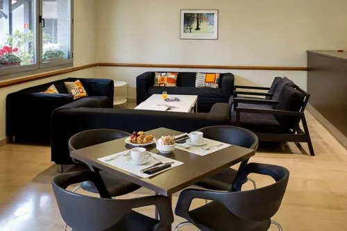 B&B HOTEL Barcelona Mollet Porta de Gallecs Restauration Photos