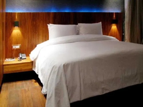 Luxx XL Langsuan Hotel Bangkok Photos