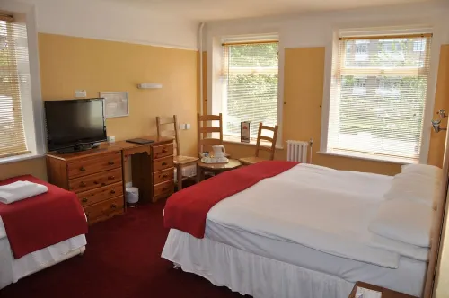 Hotel Celebrity Bournemouth East Cliff by Villare Hotels Rooms Photos