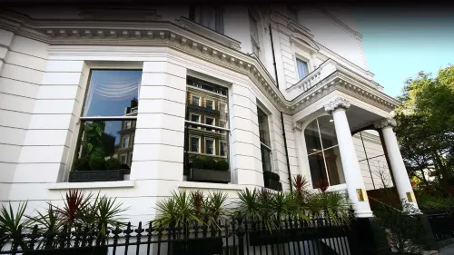 Gem Strathmore Hotel Exterior Photos