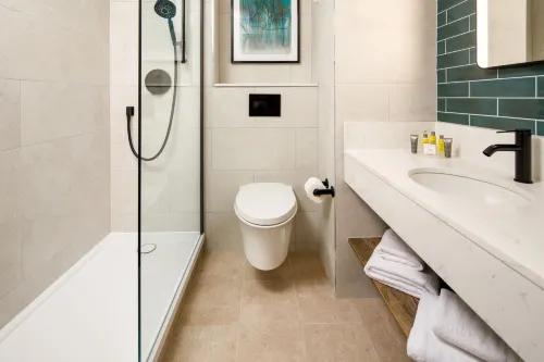 Delta Hotels by Marriott Warwick Rooms Photos