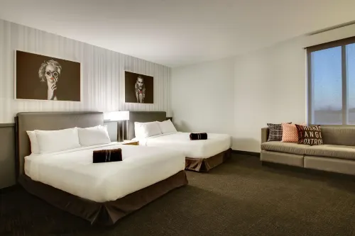 The Rose Hotel Chicago O’Hare, Tapestry Collection by Hilton Rooms Photos