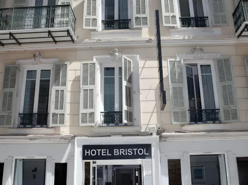 Bristol Nice Esterni Photos