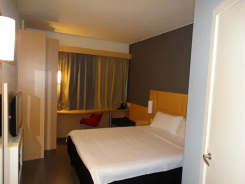 Ibis Catalao Photos