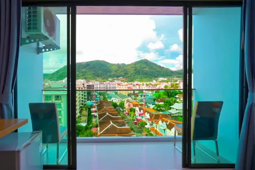 Phoenix Grand Patong Рядом с отелем Photos