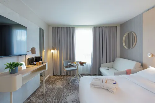 Novotel Aix-en-Provence Pont-De-l'Arc Fenouillères Rooms Photos