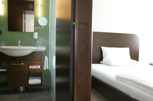 ACHAT Hotel Corbin München Airport Zimmer Photos