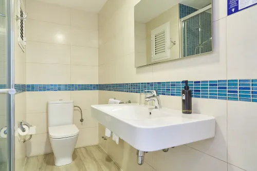 Invisa Hotel Es Pla - Adults Only Rum Photos