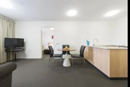 Ramada Encore By Wyndham Belconnen Canberra Photos