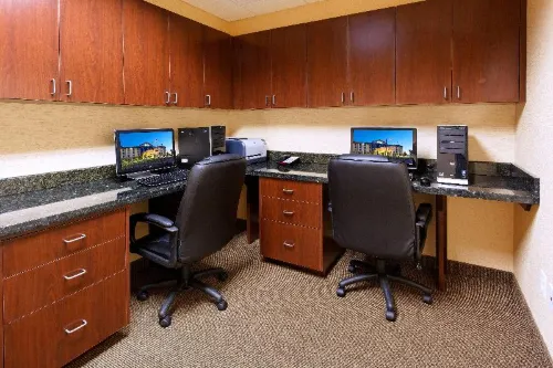 Holiday Inn Express & Suites Fresno Northwest-Herndon À proximité de l'hôtel Photos