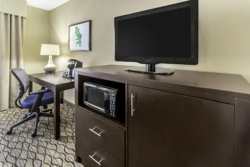 Holiday Inn & Suites Milwaukee Airport Chambres Photos