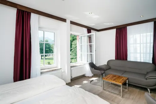 Central City Hotel Photos