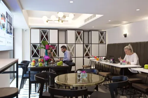The Z Hotel Tottenham Court Road Dining Photos