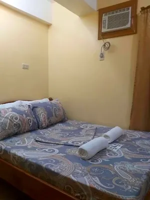 Divine Castle Travelers Inn Rooms Photos
