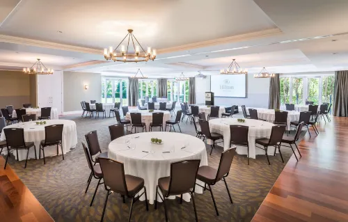 Hilton Lake Taupo Dining Photos