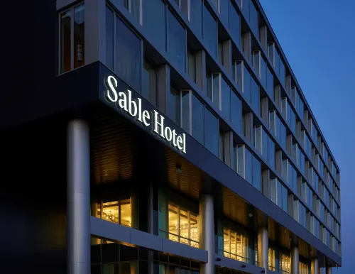Sable at Navy Pier Chicago, Curio Collection by Hilton Exterior Photos
