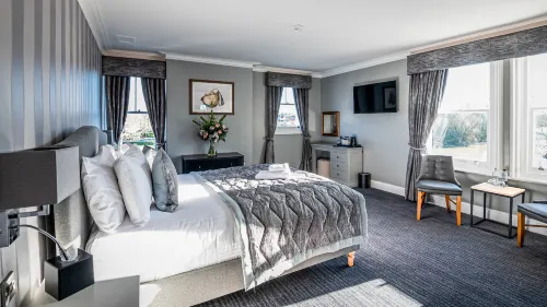 Thames Riviera Hotel, Sure Hotel Collection by Best Western Rooms Photos