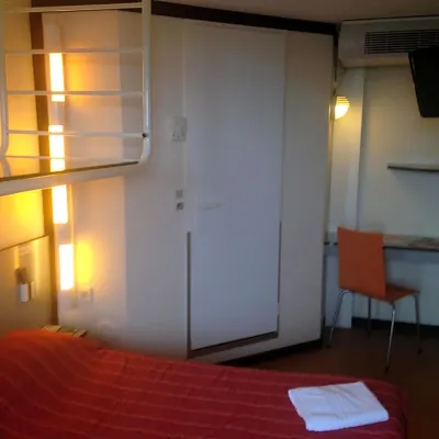 Premiere Classe Niort Est - la CRÈCHE Phòng Photos