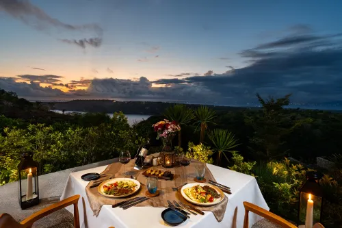 Maua Nusa Penida by Swiss-Belhotel Restauration Photos