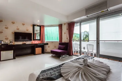 7Q Patong Beach Hotel Chambres Photos