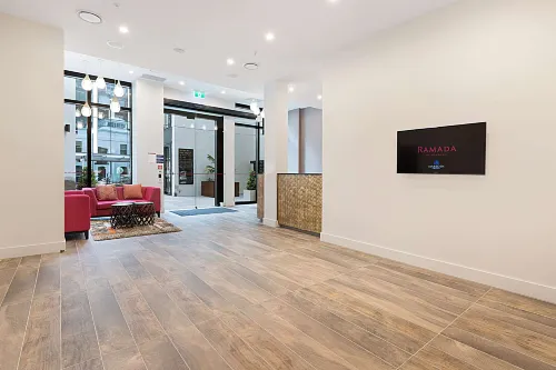 Ramada Suites by Wyndham, Victoria Street West Public Areas Photos