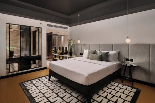 The Raintree, St. Mary’s Road Rooms Photos