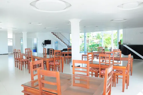 Sunstar Nilaveli Dining Photos