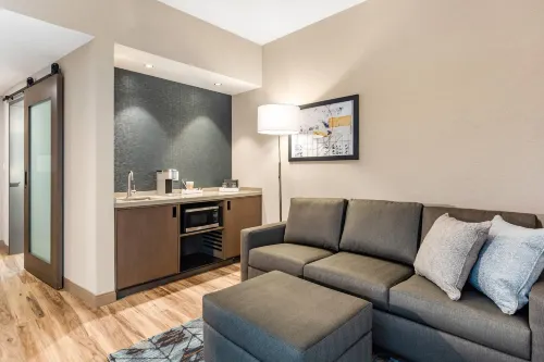 Cambria Hotel New Haven University Area Kamar Photos