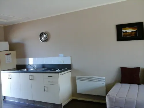 Lakefront Lodge Rooms Photos