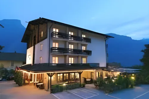 Hotel Brienz Extérieur Photos